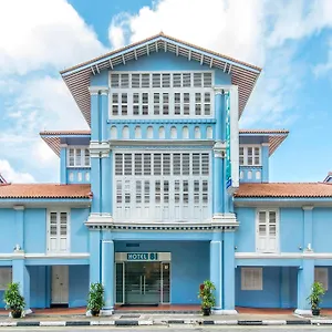 81 Heritage 2* Singapore